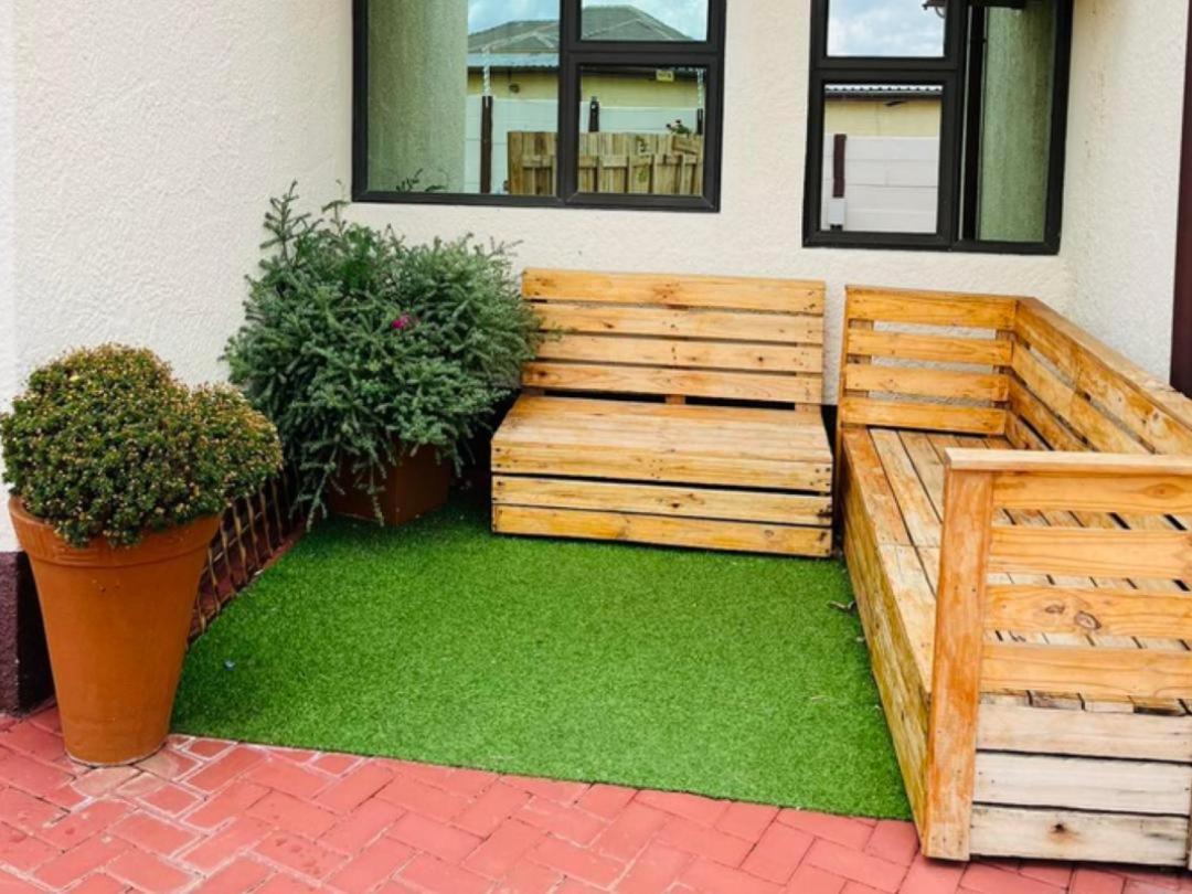 Dalarize Guesthouse Windhoek Eksteriør billede
